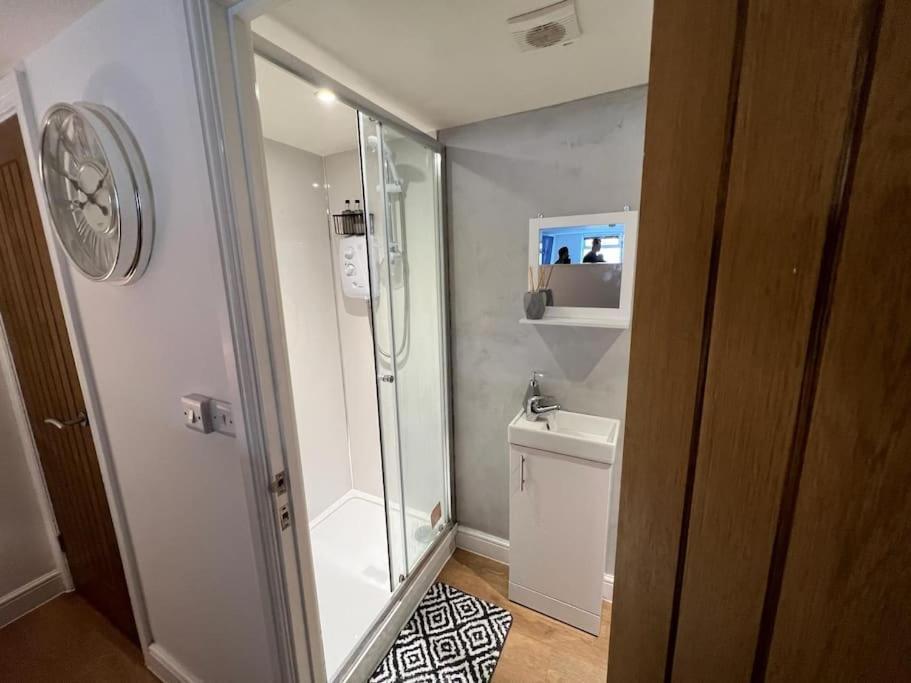 Rentals Leicester 54 - Free Street Parking Екстер'єр фото
