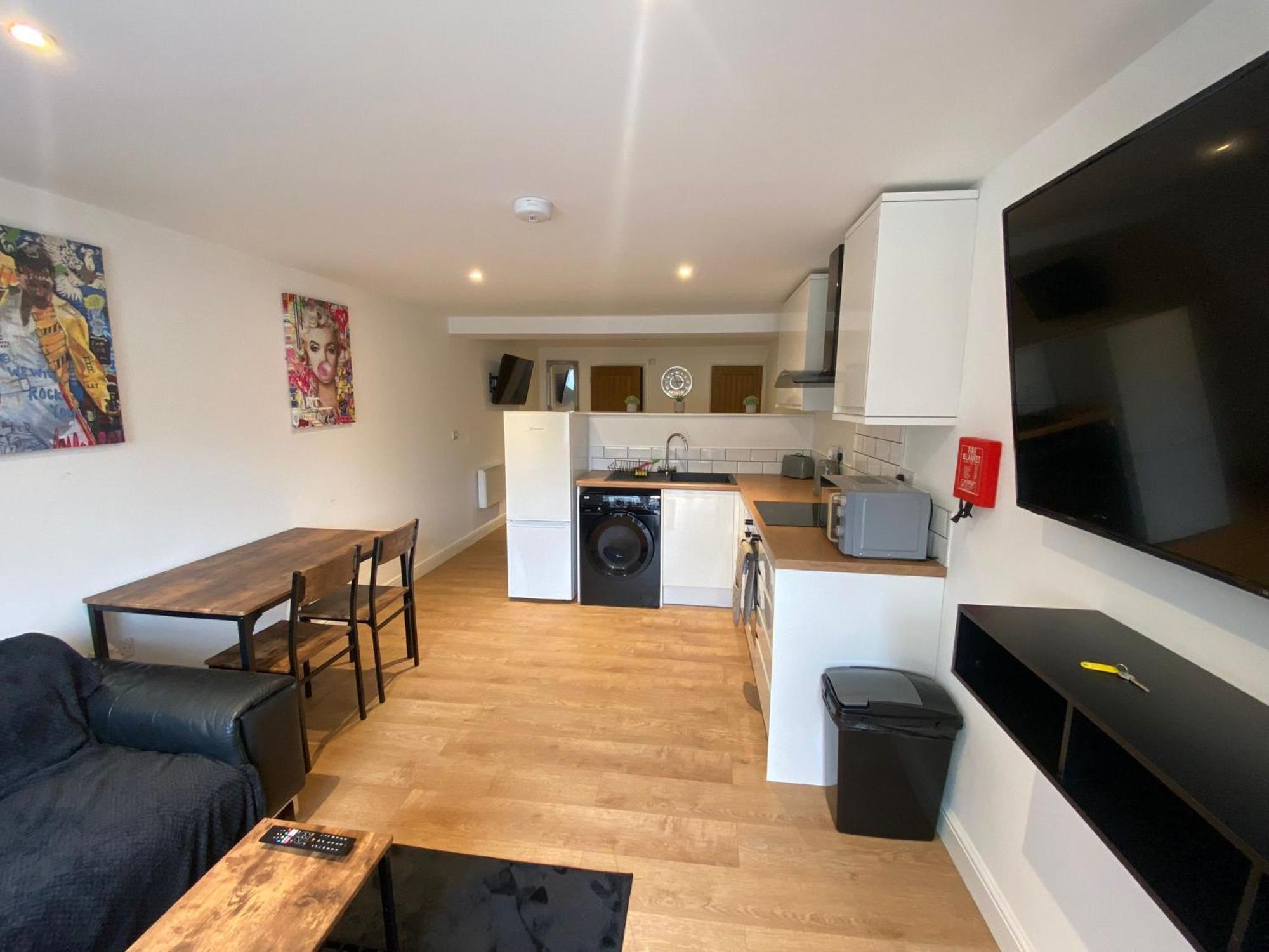 Rentals Leicester 54 - Free Street Parking Екстер'єр фото